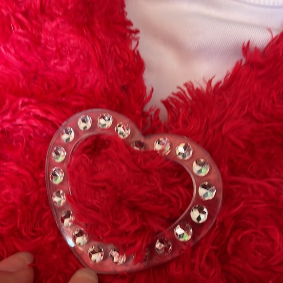 Girls 4/4T Red Plaid Skirt and Fuzzy Top - Picture 7 of 10